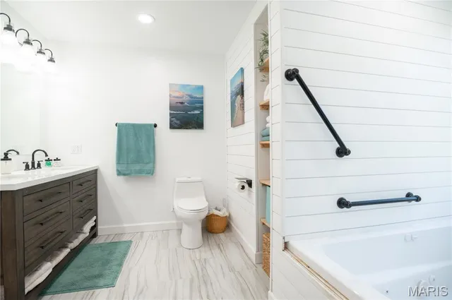 $1,375,000 | 835 Monday Lane, Williamsville, MO 63967