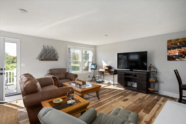 $370,000 | 3382 Windborne Lane, Unit 19, Jenison, MI 49428