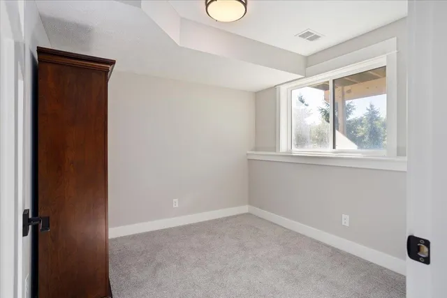 $370,000 | 3382 Windborne Lane, Unit 19, Jenison, MI 49428