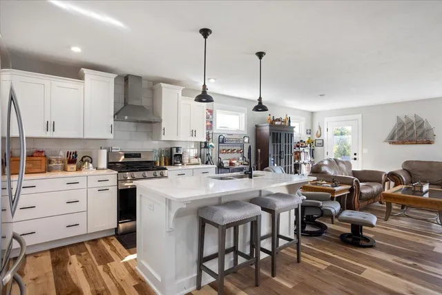 $370,000 | 3382 Windborne Lane, Unit 19, Jenison, MI 49428