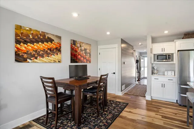 $370,000 | 3382 Windborne Lane, Unit 19, Jenison, MI 49428