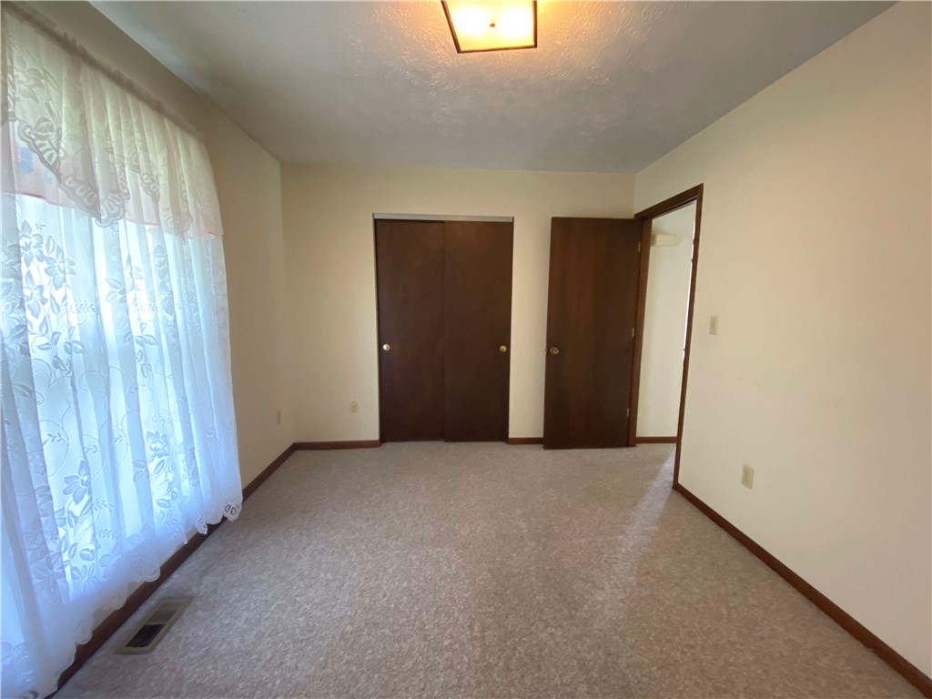 911 Branford Road Troy, OH 45373 - Photo 3 of 27