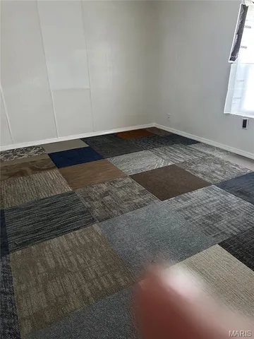 $59,900 | 305 Meredocia Street, Madison, IL 62060