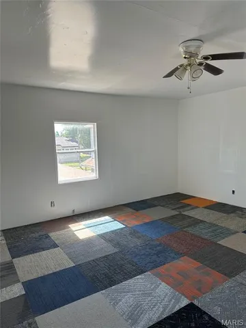 $59,900 | 305 Meredocia Street, Madison, IL 62060