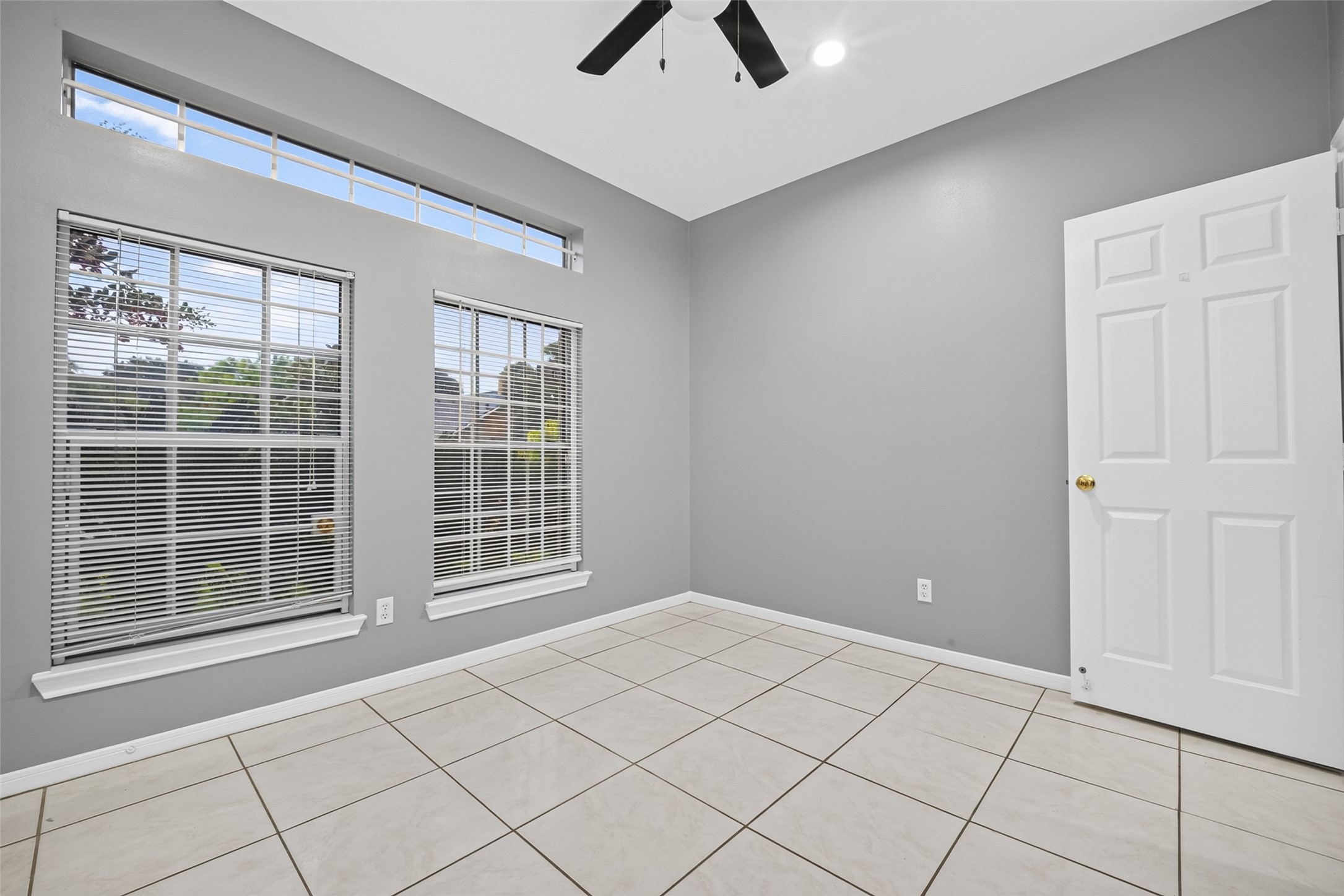 13607 Sable Lane Houston, TX 77014 - Photo 37 of 46 a view of an empty room with a window