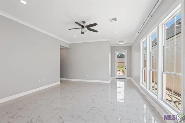 $2,295 | 15513 Fields Creek Avenue, Baton Rouge, LA 70816