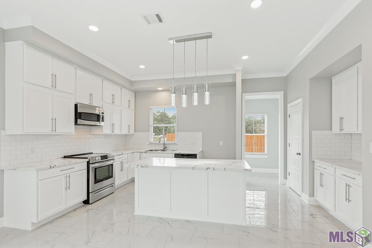 15513 Fields Creek Avenue Baton Rouge, LA 70816 - Photo 6 of 20