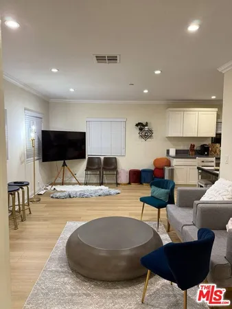 $1,320,000 | 1147 South Kenmore Avenue, Los Angeles, CA 90006