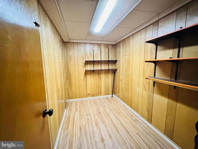 $2,500 | 813 Arnold Street, Philadelphia, PA 19111