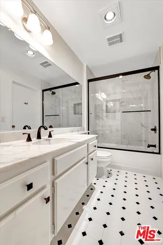 $458,000 | 14823 Sherman Way, Unit 4, Van Nuys, CA 91405