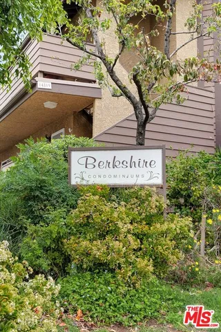 $458,000 | 14823 Sherman Way, Unit 4, Van Nuys, CA 91405