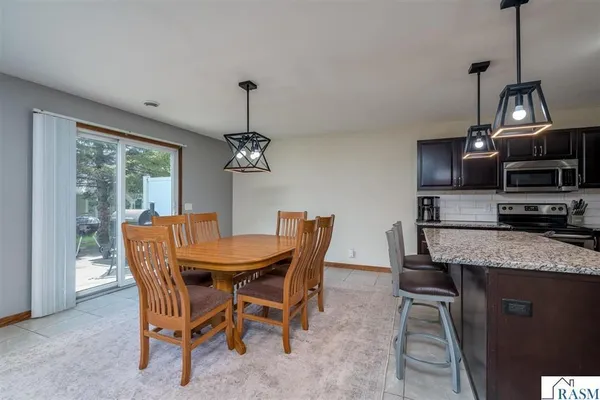 $249,000 | 1840 Haralson Court, St. Peter, MN 56082