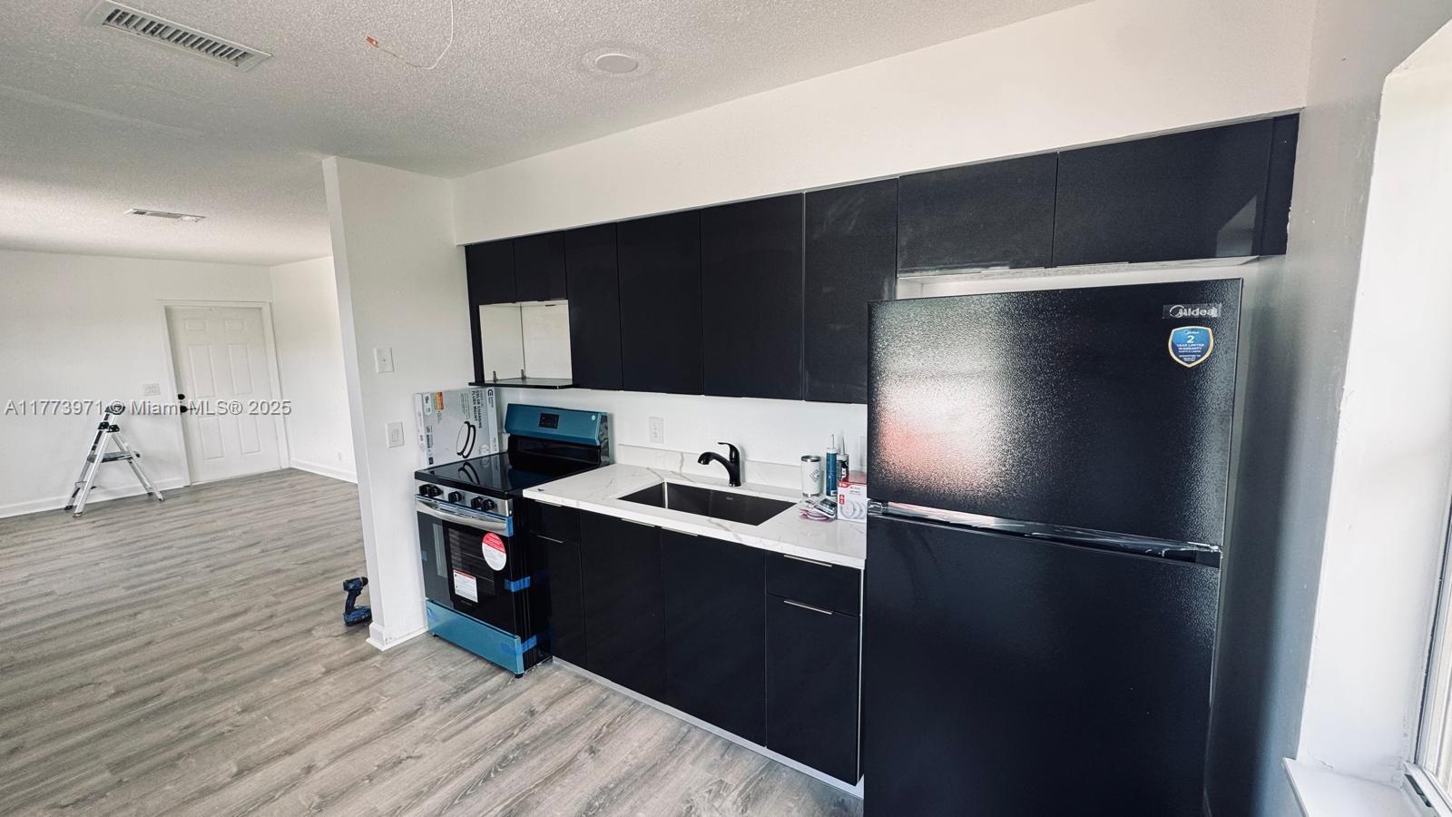 1006 10th Street, Unit 3 West Palm Beach, FL 33401 - Photo 6 of 15