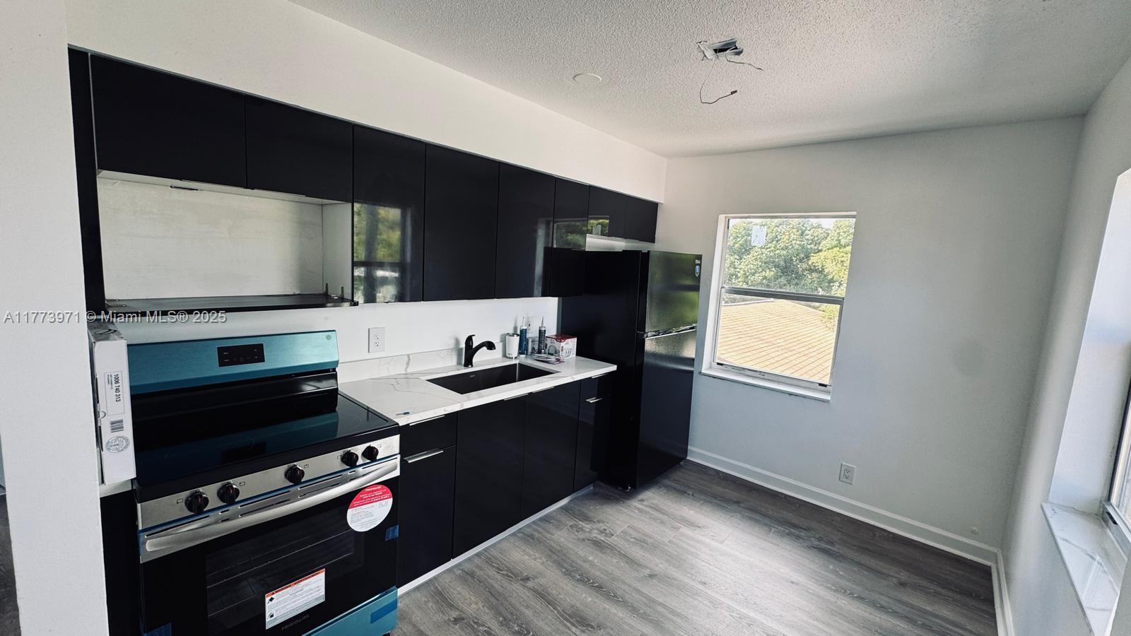 1006 10th Street, Unit 3 West Palm Beach, FL 33401 - Photo 7 of 15