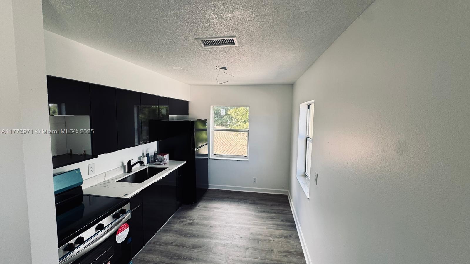 1006 10th Street, Unit 3 West Palm Beach, FL 33401 - Photo 8 of 15