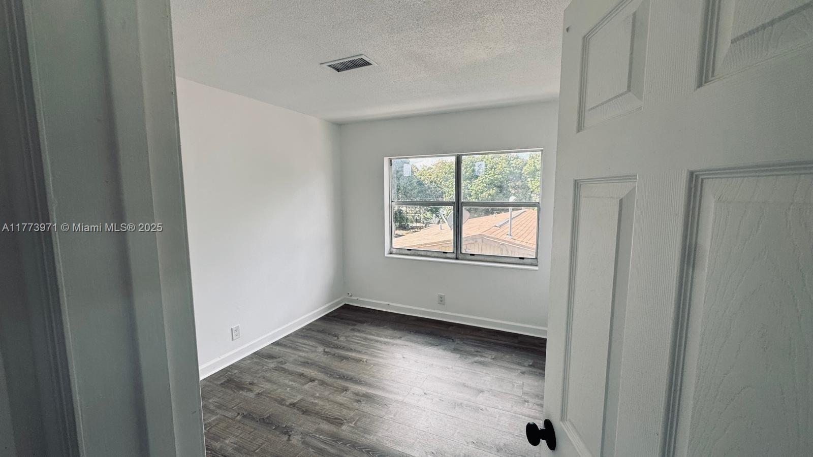 1006 10th Street, Unit 3 West Palm Beach, FL 33401 - Photo 9 of 15