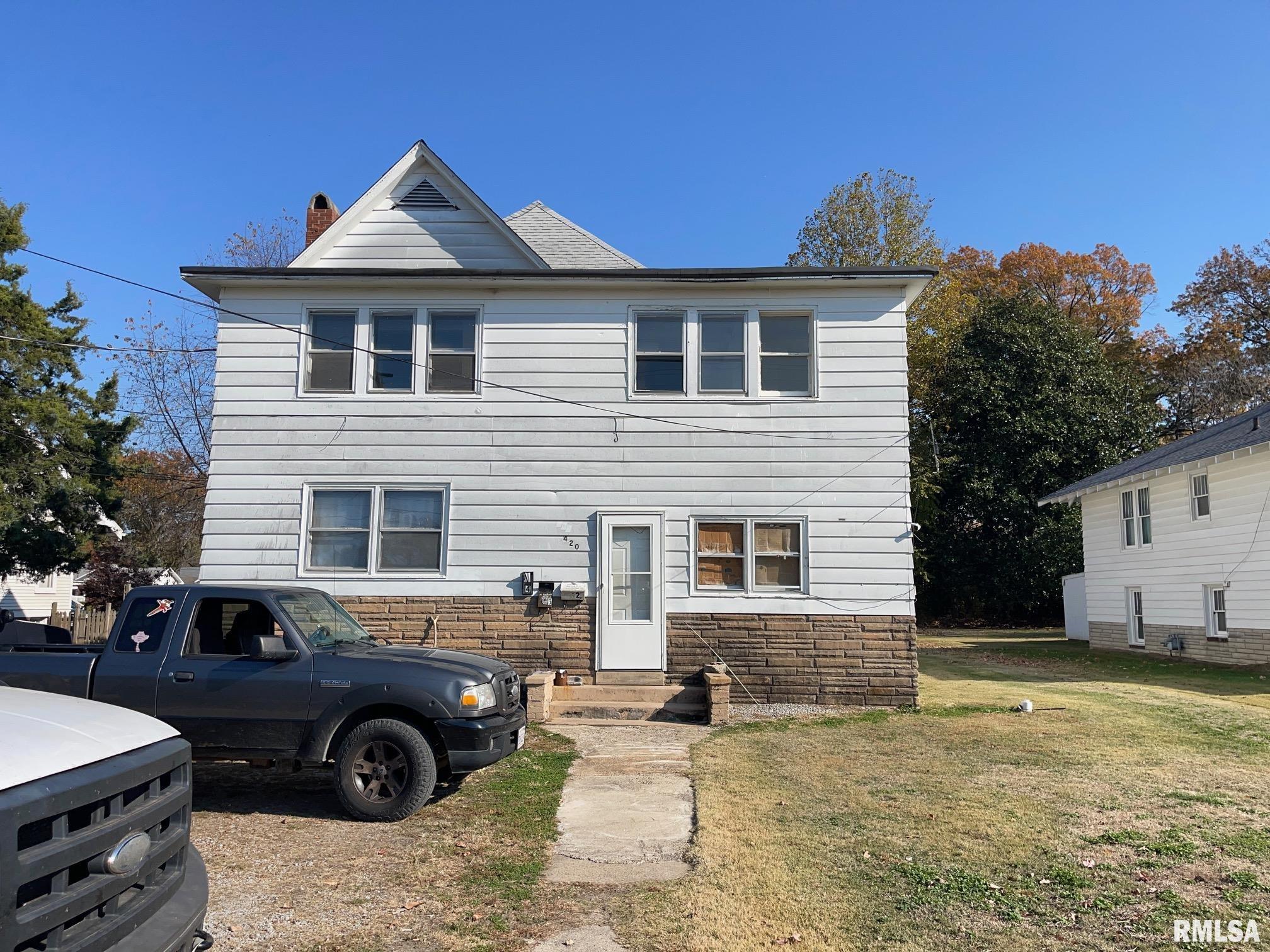 420 North Main Street Benton, IL 62812 - Photo 1 of 10