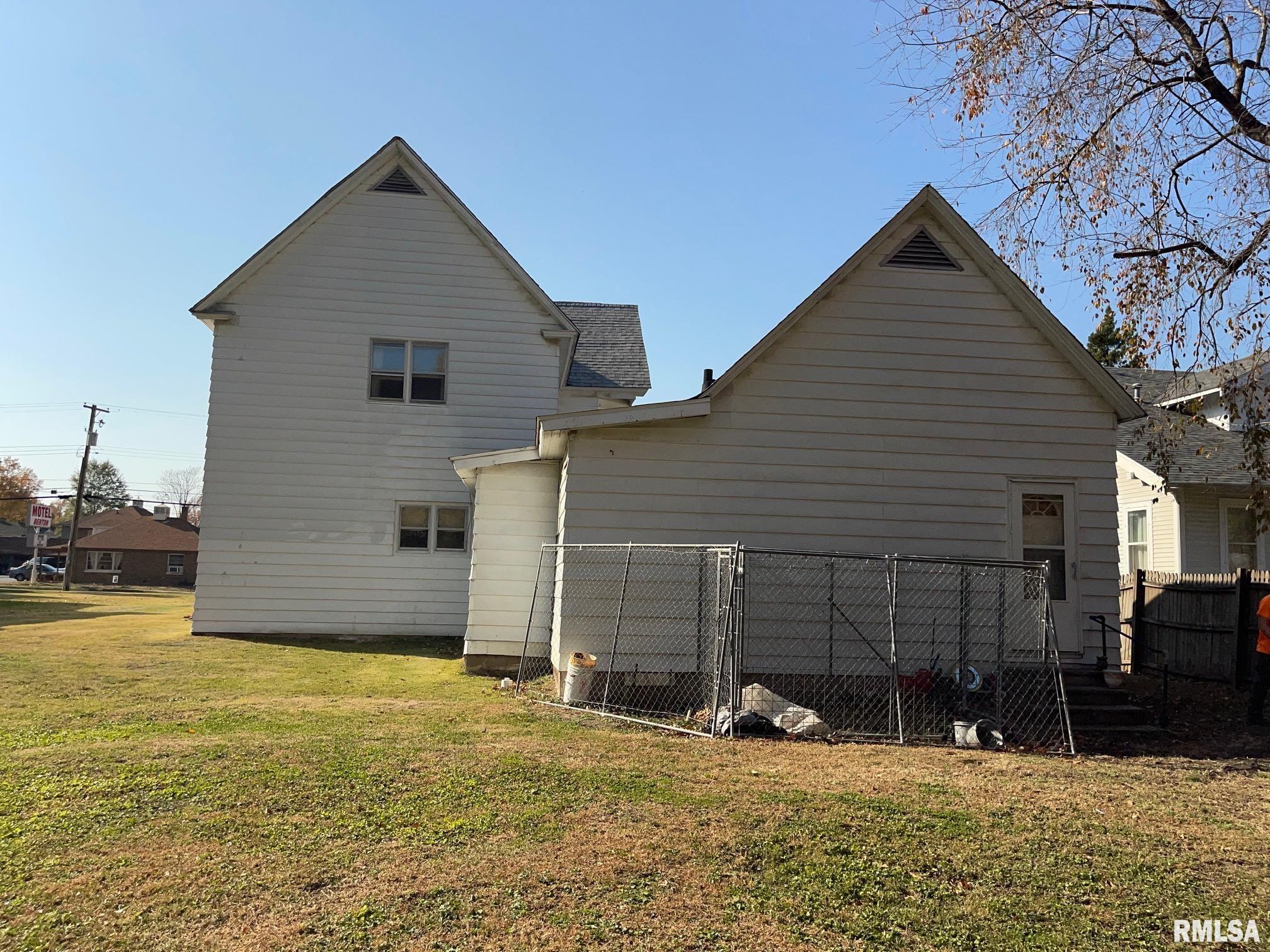 420 North Main Street Benton, IL 62812 - Photo 10 of 10