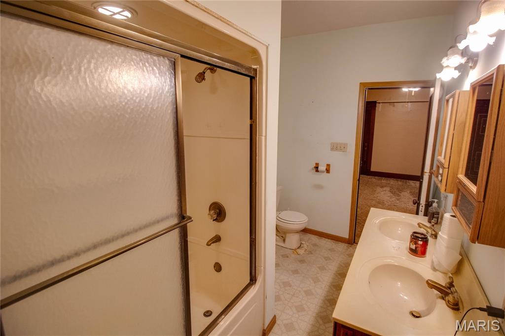 601 Biddle Street Gillespie, IL 62033 - Photo 21 of 30