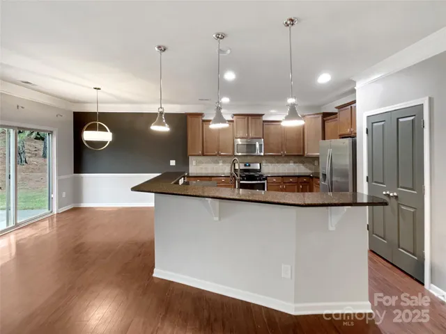 $400,000 | 305 Augustus Lane, Mount Holly, NC 28120