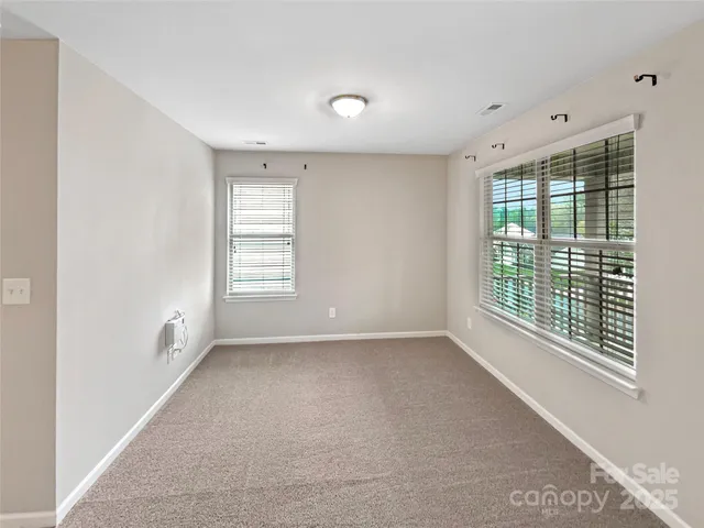 $400,000 | 305 Augustus Lane, Mount Holly, NC 28120