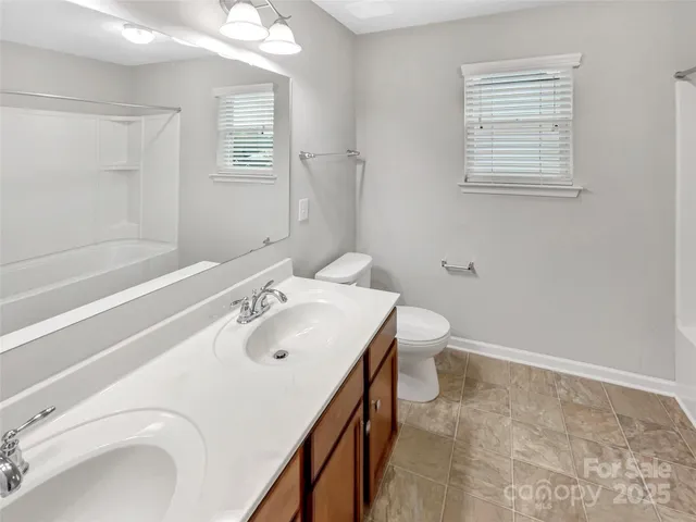 $400,000 | 305 Augustus Lane, Mount Holly, NC 28120