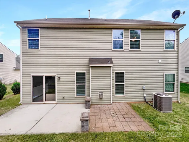 $400,000 | 305 Augustus Lane, Mount Holly, NC 28120