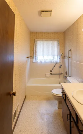 $239,900 | 1052 Pine Grove Lane, Lake City, MN 55041