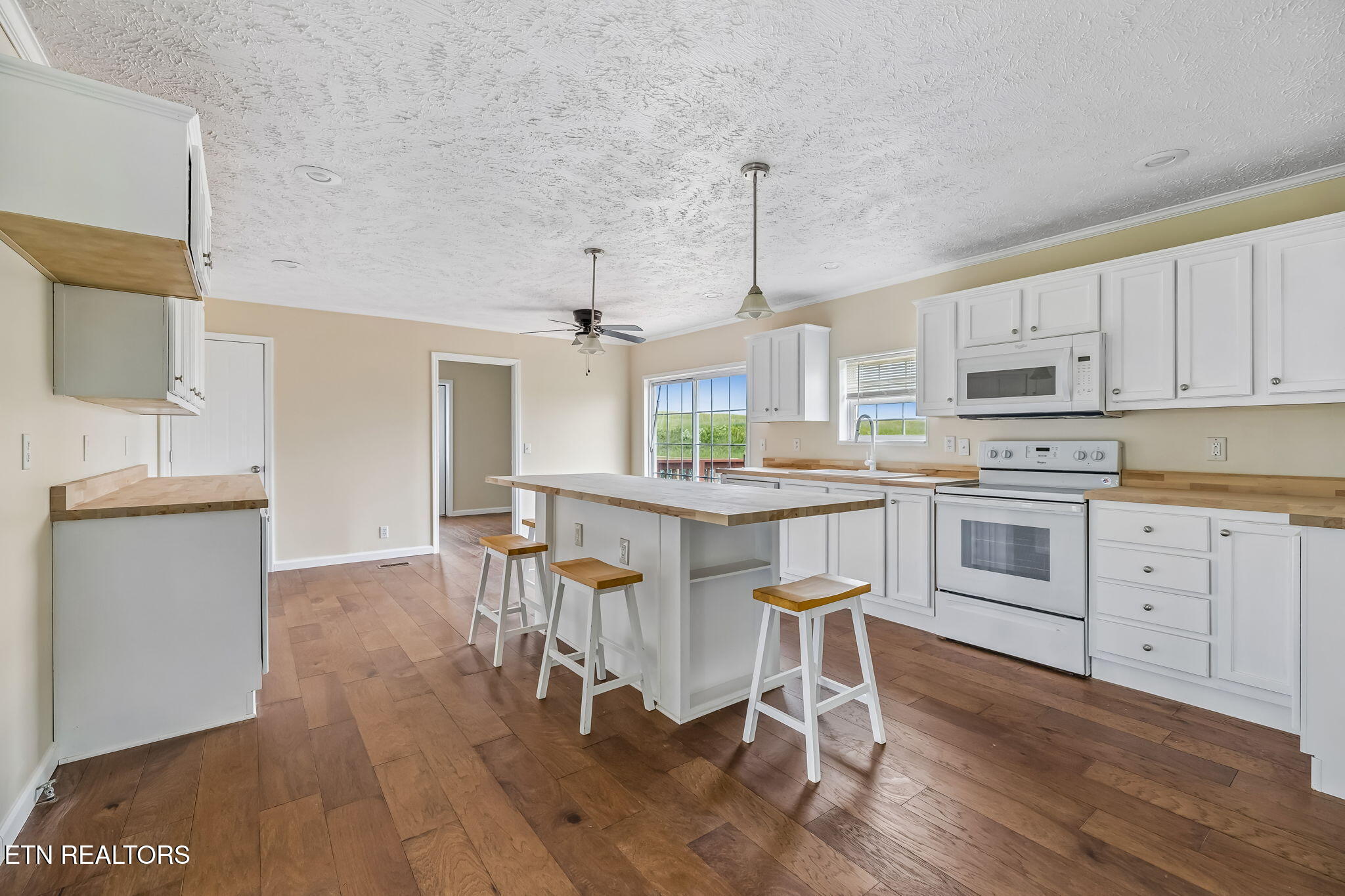 550 Head Of Creek Road Sweetwater, TN 37874 - Photo 15 of 37 Kitchen