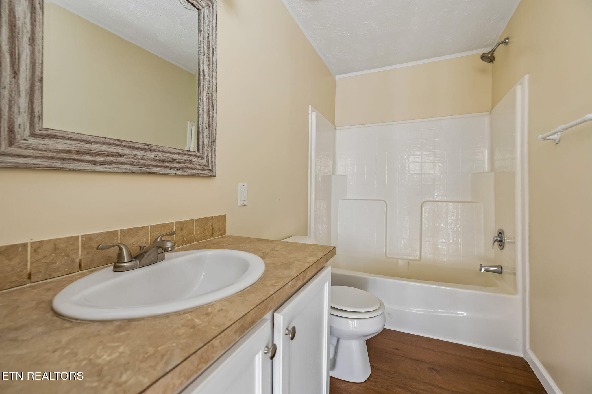 550 Head Of Creek Road Sweetwater, TN 37874 - Photo 23 of 37 Master Bath