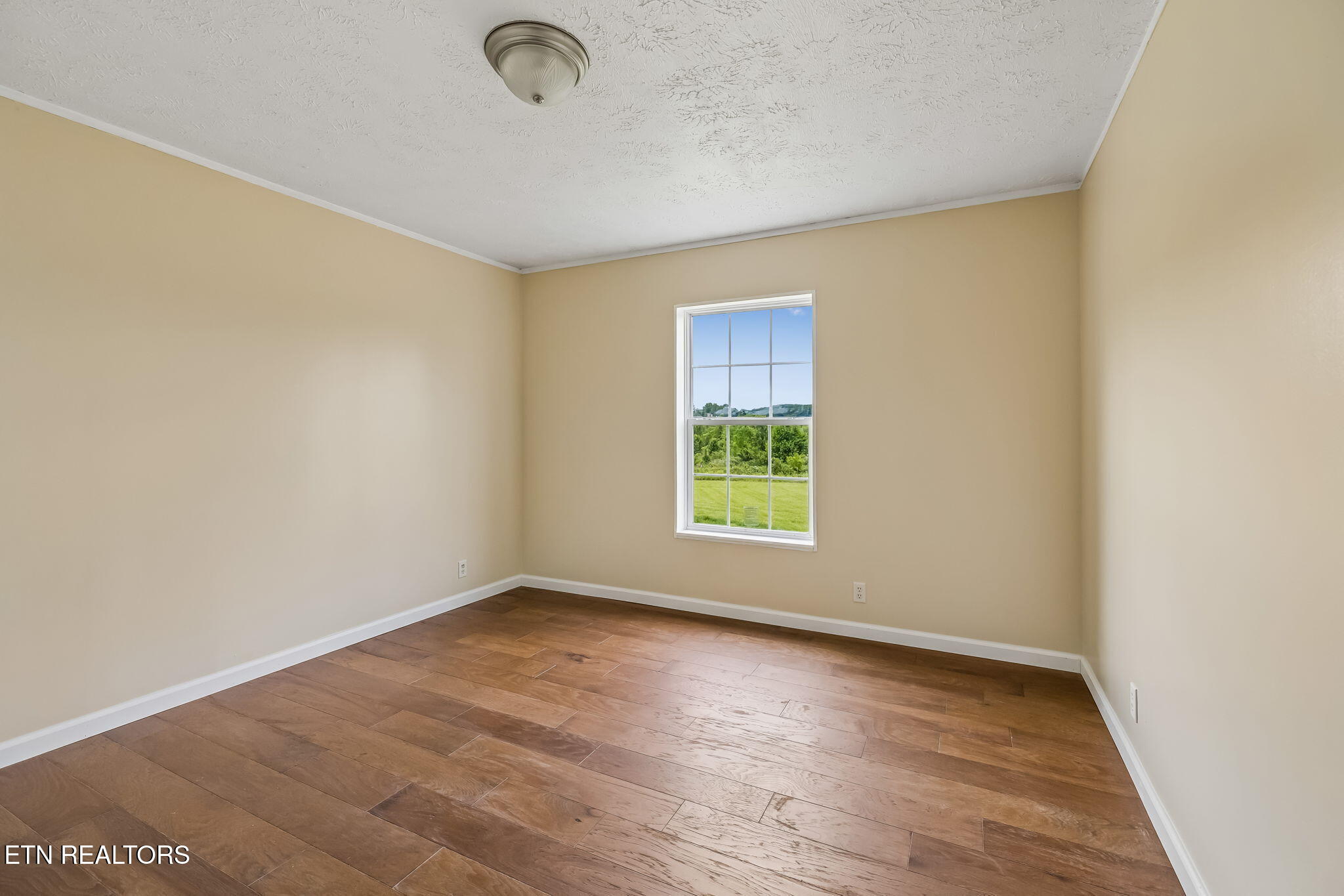 550 Head Of Creek Road Sweetwater, TN 37874 - Photo 35 of 37 Bedroom 2
