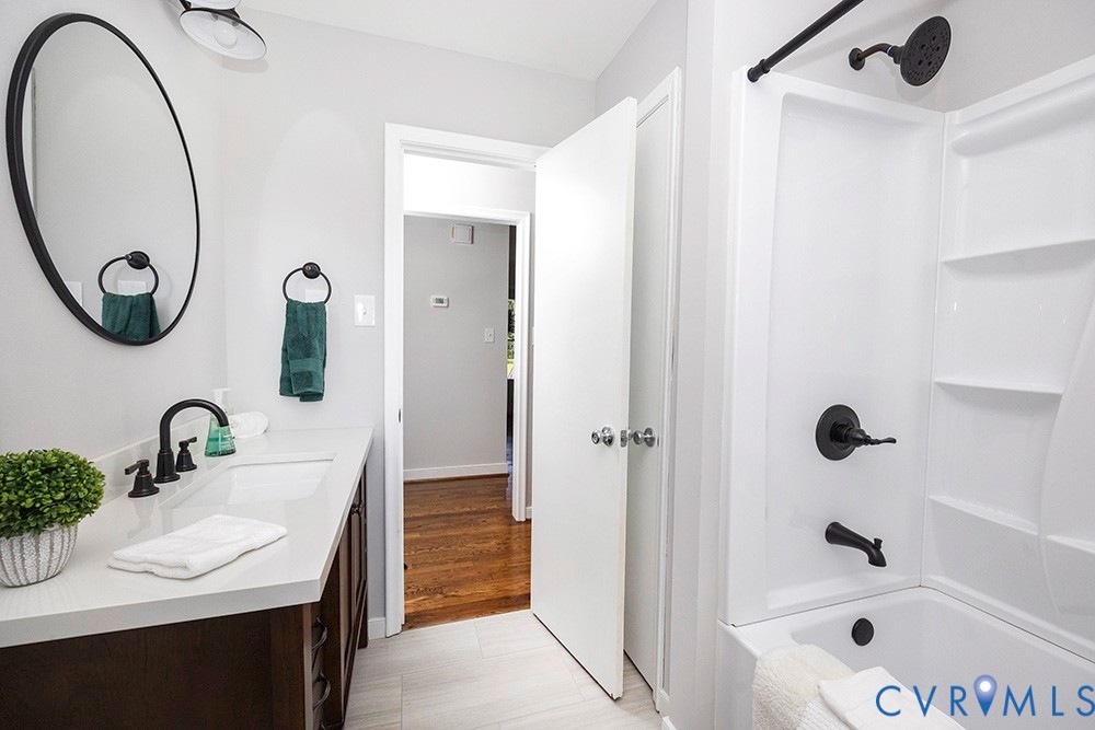 7397 Ewell Road Mechanicsville, VA 23111 - Photo 5 of 42 Full bath featuring bathing tub / shower combinati
