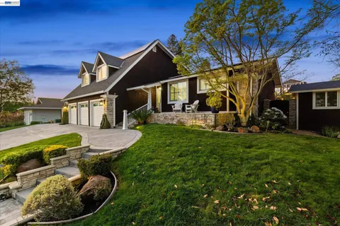 $2,288,000 | 976 Richard Lane, Danville, CA 94526