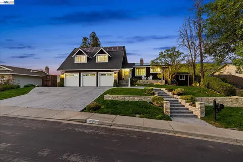 $2,288,000 | 976 Richard Lane, Danville, CA 94526