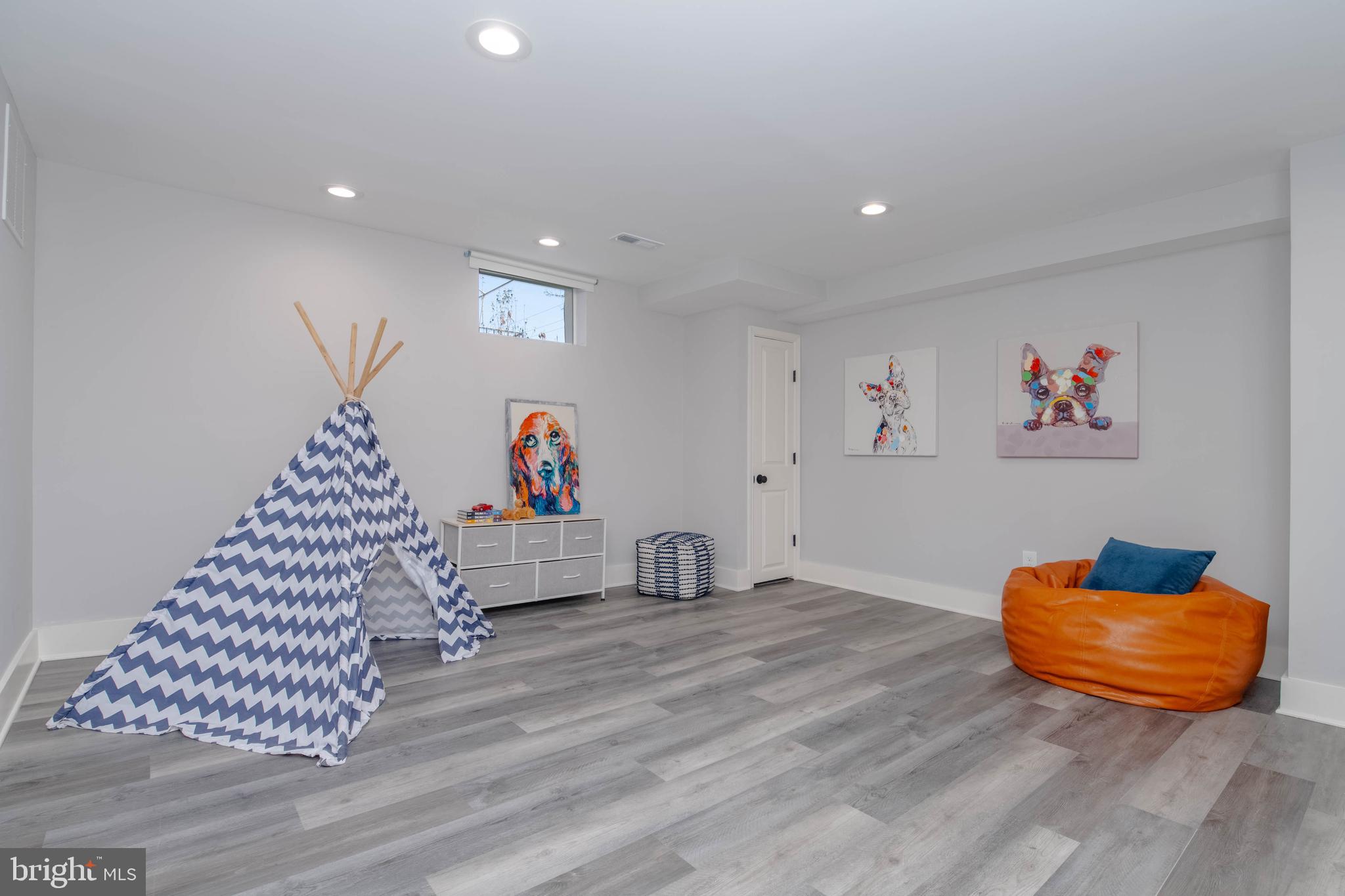 136 Dumbarton Road Baltimore, MD 21212 - Photo 20 of 42 Lower level w all new flooring and high ceilings