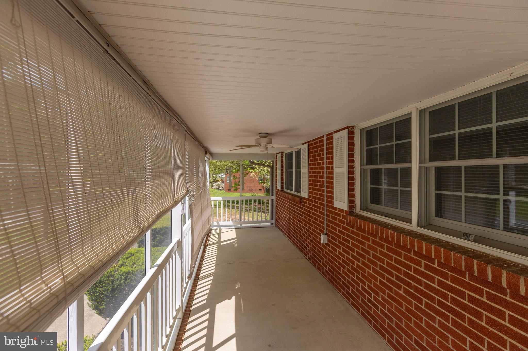 32 Pendleton Road Fredericksburg, VA 22405 - Photo 34 of 58 Covered front porch