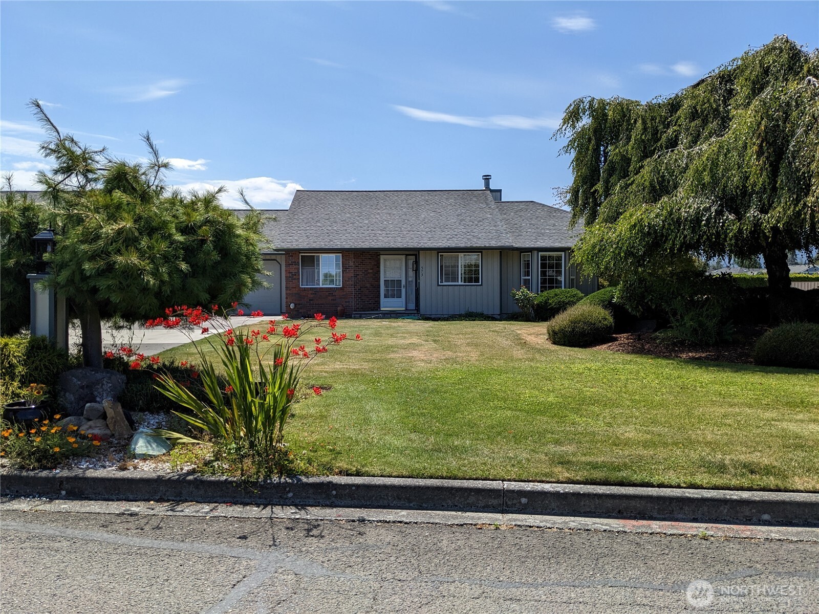 573 West Minstrel Road Sequim, WA 98382 - Photo 3 of 29 Gallery Image 3