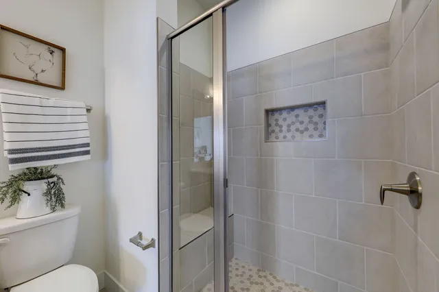 $549,900 | 847 Stirling Drive, Unit BLDG 23 45, Oconomowoc, WI 53066