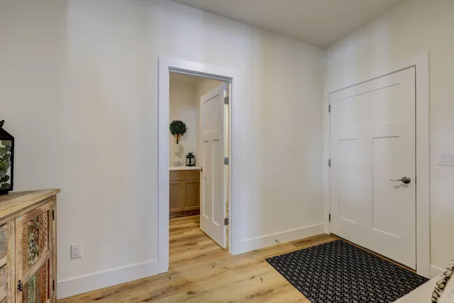 $549,900 | 847 Stirling Drive, Unit BLDG 23 45, Oconomowoc, WI 53066