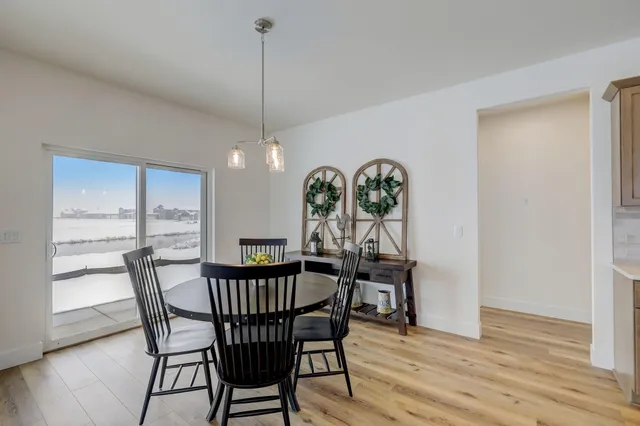 $549,900 | 847 Stirling Drive, Unit BLDG 23 45, Oconomowoc, WI 53066