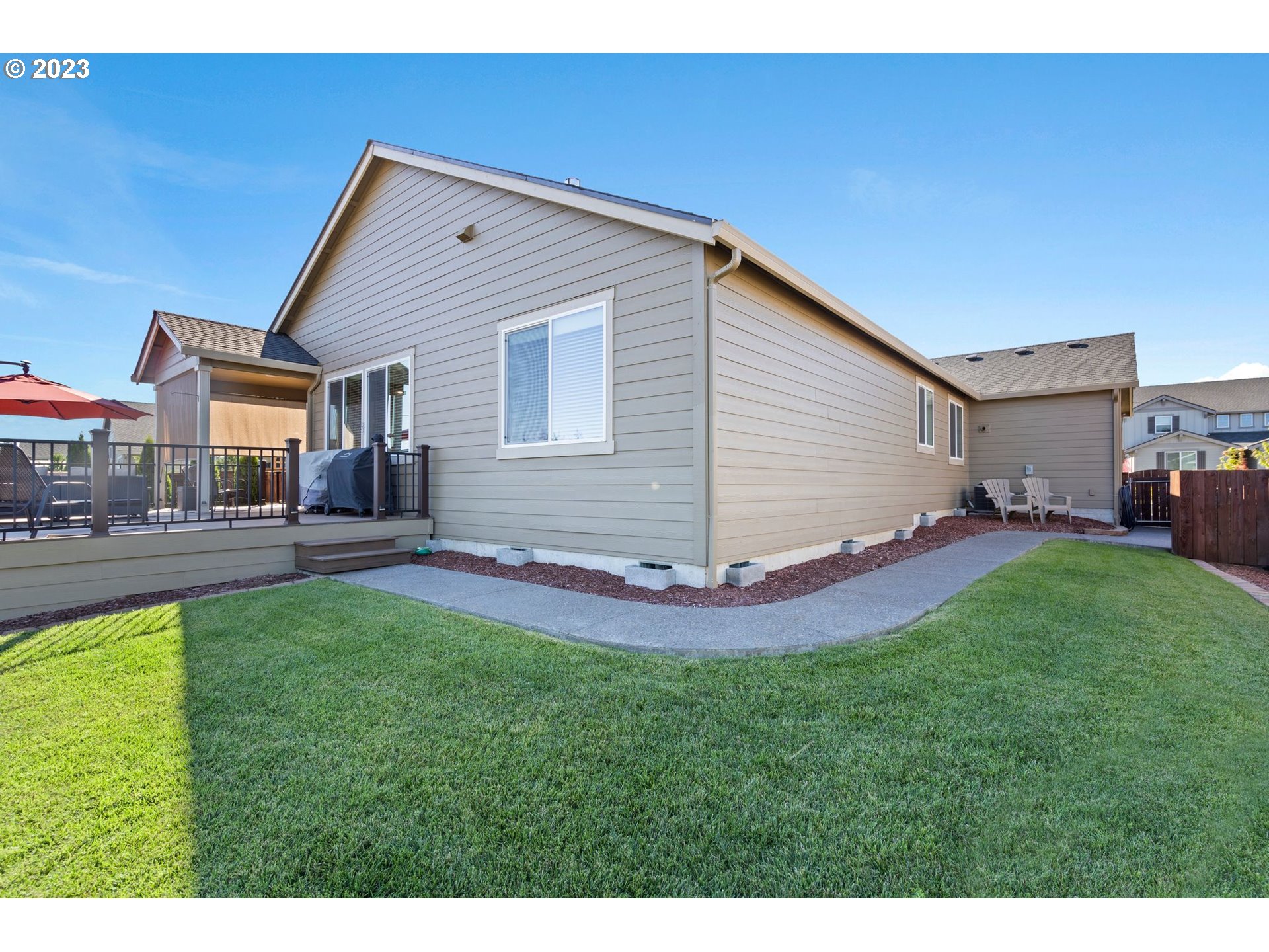 4805 South 17th Way Ridgefield, WA 98642 - Photo 31 of 33 a view of a yard in front of house