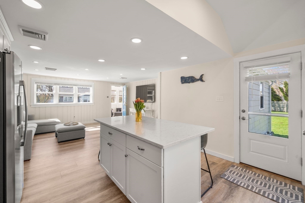 104 Hartford Road Marshfield, MA 02050 - Photo 16 of 37