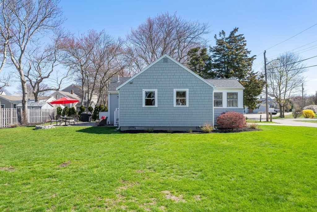 104 Hartford Road Marshfield, MA 02050 - Photo 21 of 37