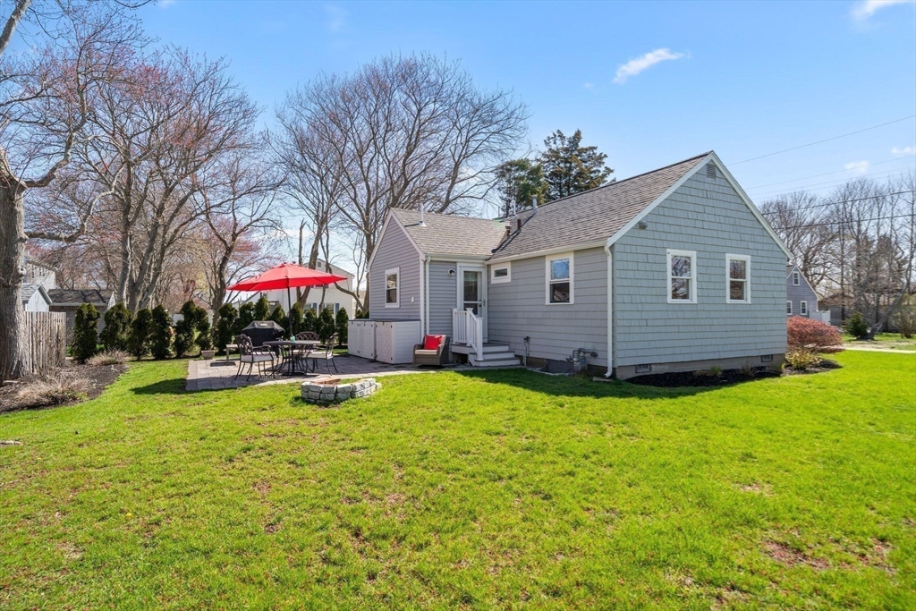 104 Hartford Road Marshfield, MA 02050 - Photo 22 of 37