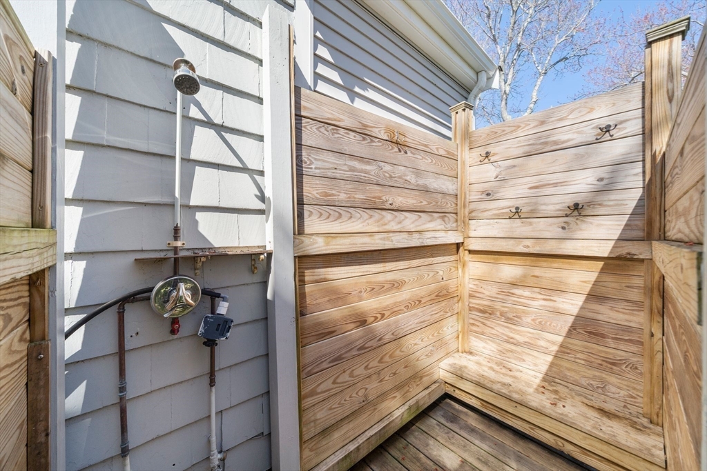 104 Hartford Road Marshfield, MA 02050 - Photo 26 of 37