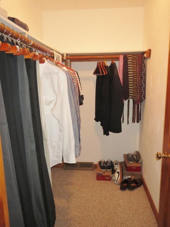 17 Wadsworth Farm Road Franklin, MA 02038 - Photo 18 of 22 Gallery Image 18