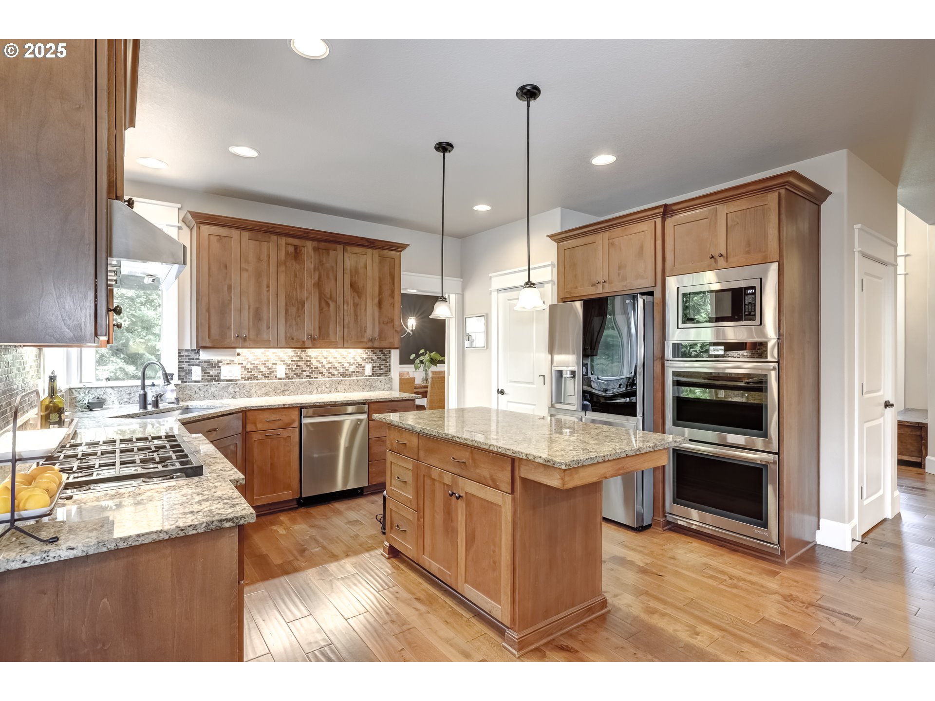 9361 Northwest Murlea Lane Portland, OR 97229 - Photo 12 of 40