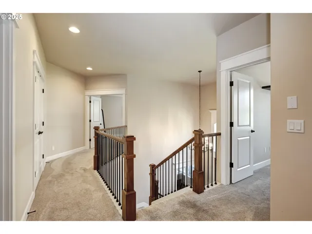 $958,900 | 9361 Northwest Murlea Lane, Portland, OR 97229