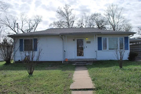 $189,900 | 2604 West Johnson Street, Denison, TX 75020