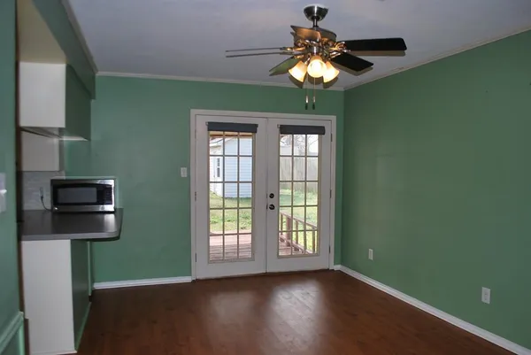 $189,900 | 2604 West Johnson Street, Denison, TX 75020